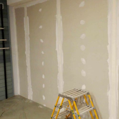 Cloison de magasin à Sarrebourg pour organiser les espaces de vente avec style et efficacité